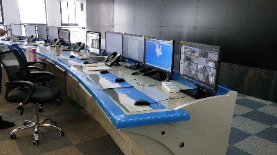 操作臺(tái)表面的顏色和質(zhì)感是怎么來的？