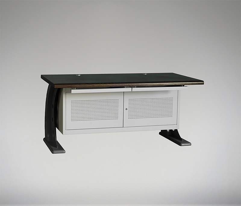 監(jiān)控操作臺